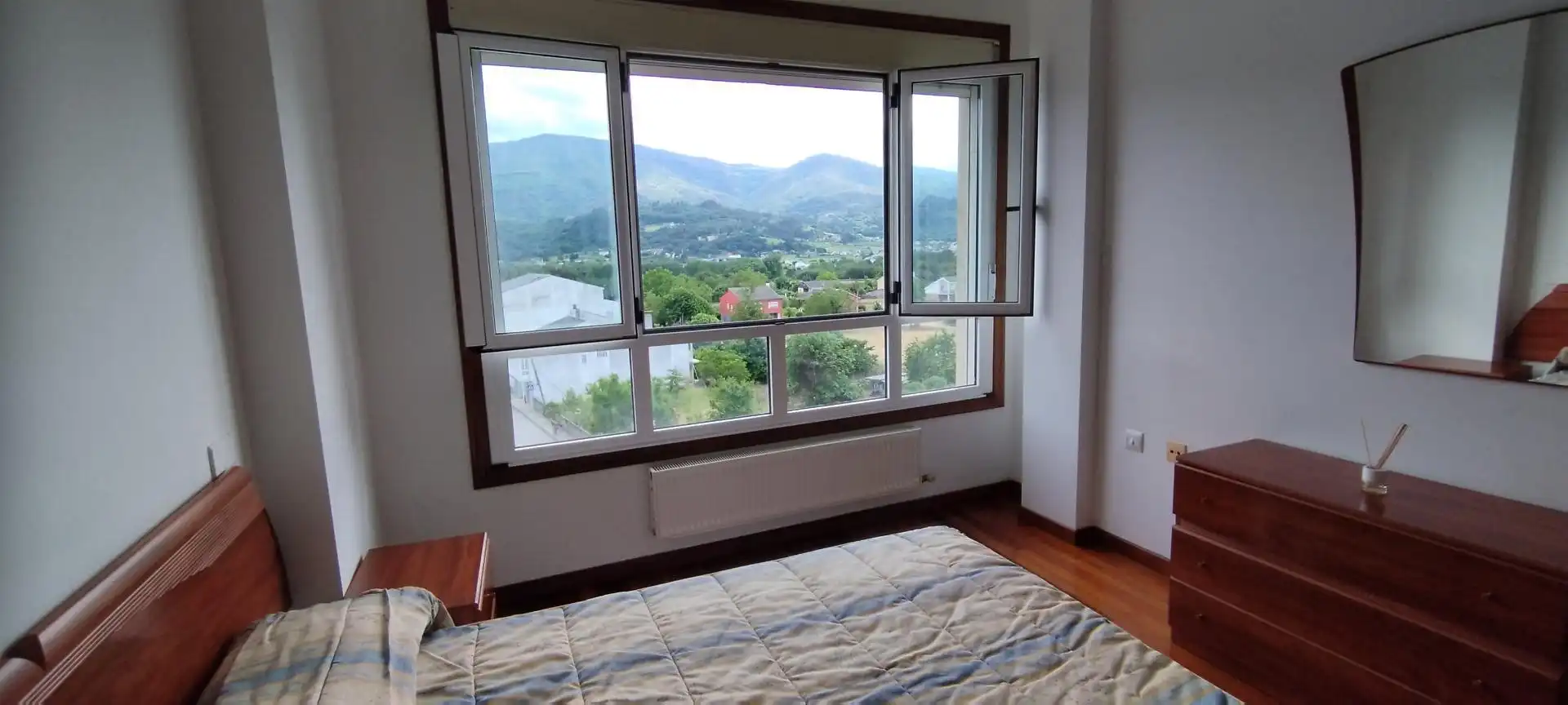 Piso en venta en Rúa Río Lor, Quiroga Habitación de Piso en venta en Quiroga con Calefacción, Parquet y Trastero