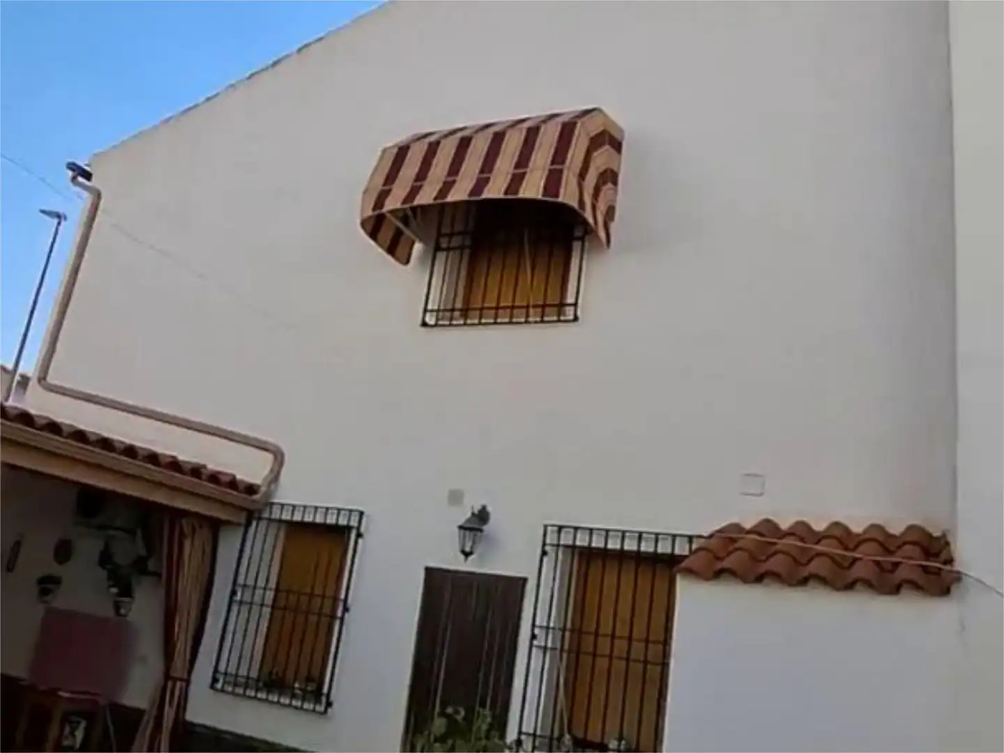 Flat for sale in Almagro Exterior view of Flat for sale in Almagro with Air Conditioner, Heating and Storage room