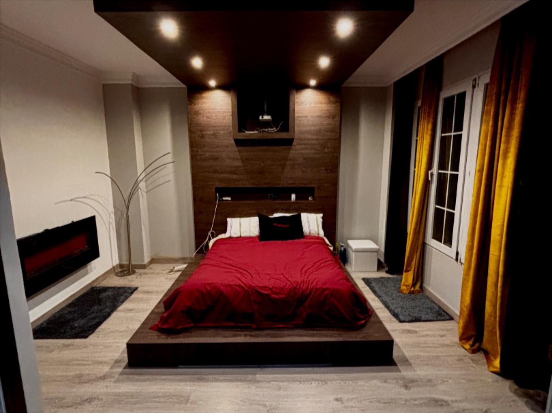 Bedroom of Single-family semi-detached for sale in Puebla de la Calzada  with Air Conditioner, Heating and Private garden