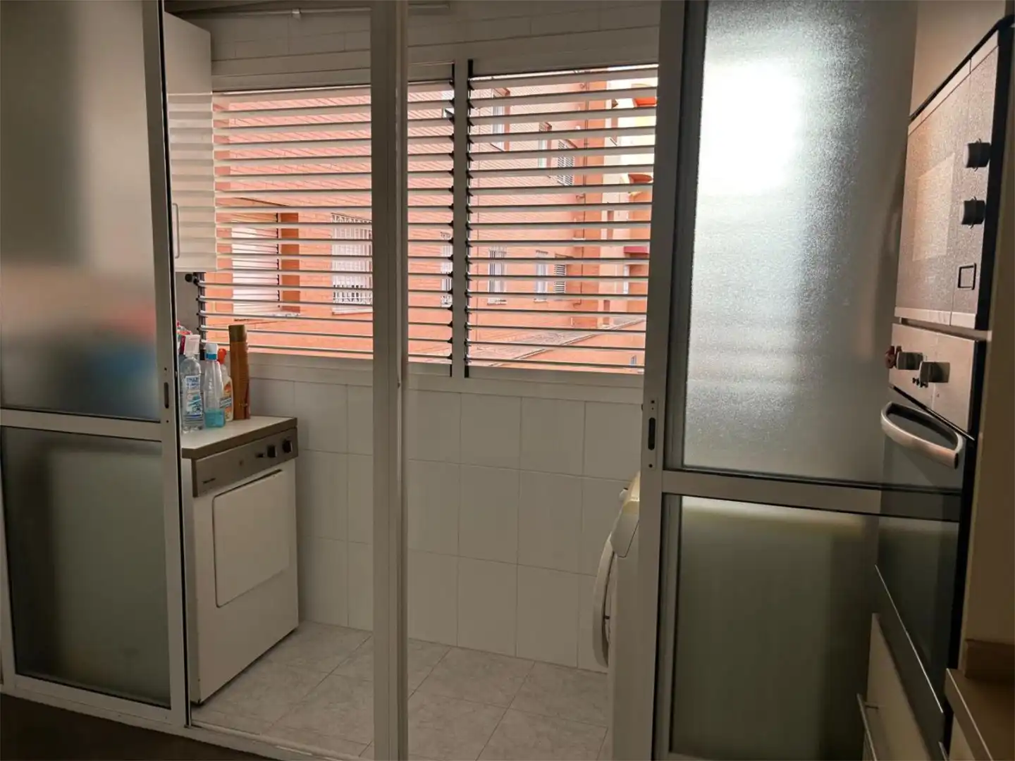 Bathroom of Flat for sale in Sevilla  with Air Conditioner, Terrace and Balcony