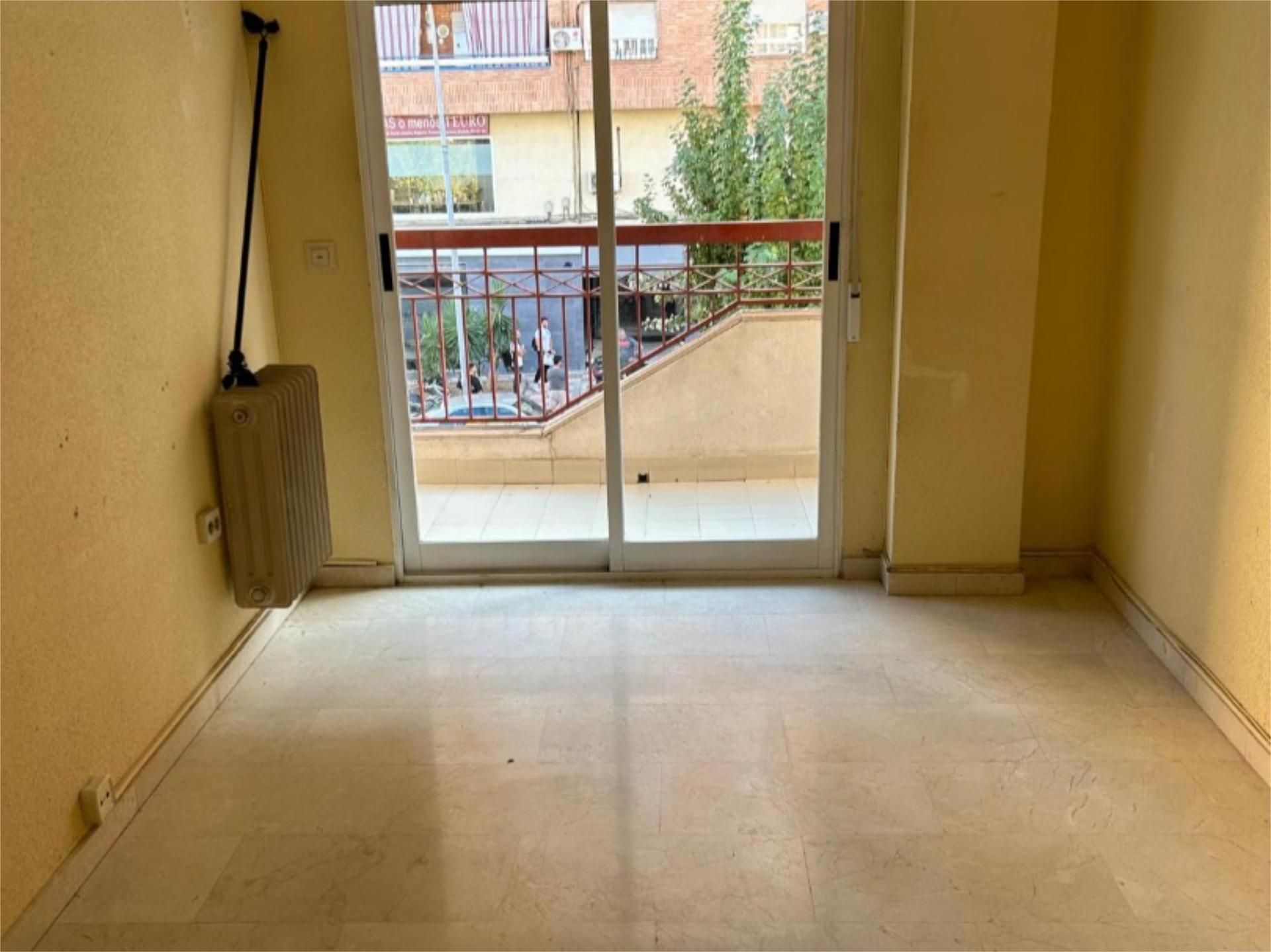 Pis en venda a Calle Fuente de la Salud, 1, Valdeastillas - Fuentezuelas