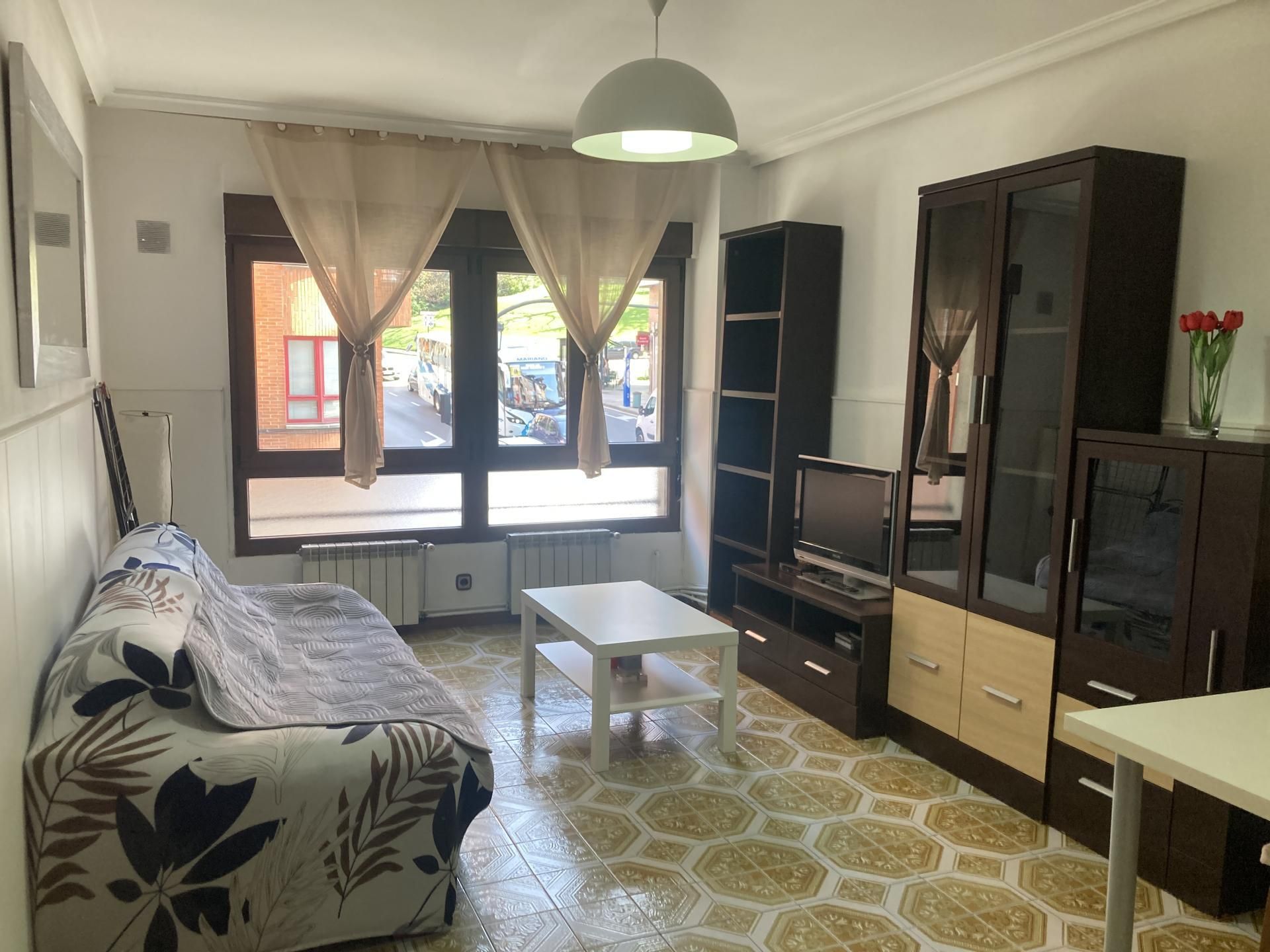 Bedroom of Flat to rent in Oviedo   with Heating, Furnished and Video intercom