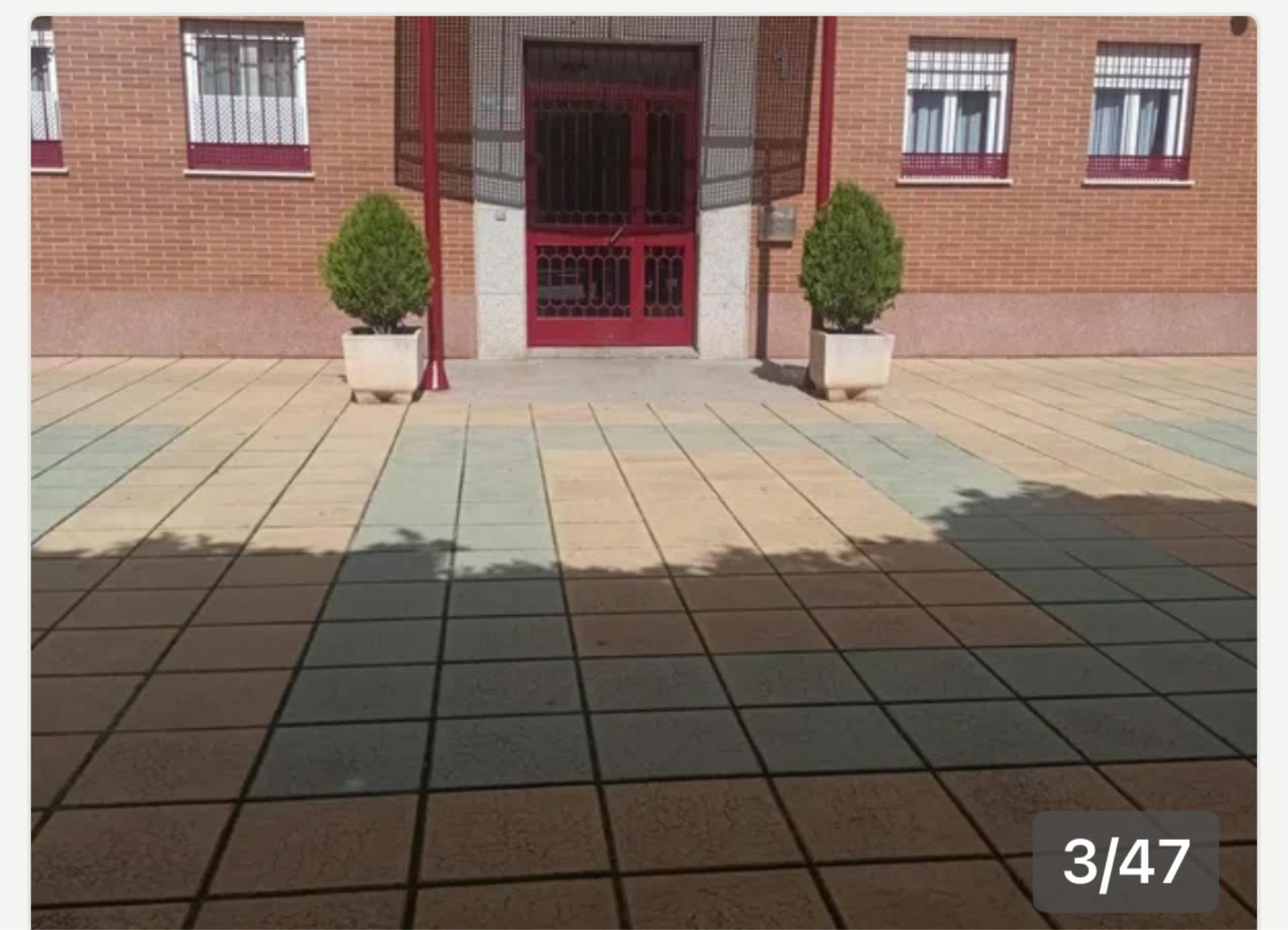 Pis de lloguer a Avenida Isla Fuerteventura, 53, Arroyo del Moro - Noreña Vista exterior de Pis de lloguer en  Córdoba Capital amb Aire condicionat, Calefacció i Jardí privat