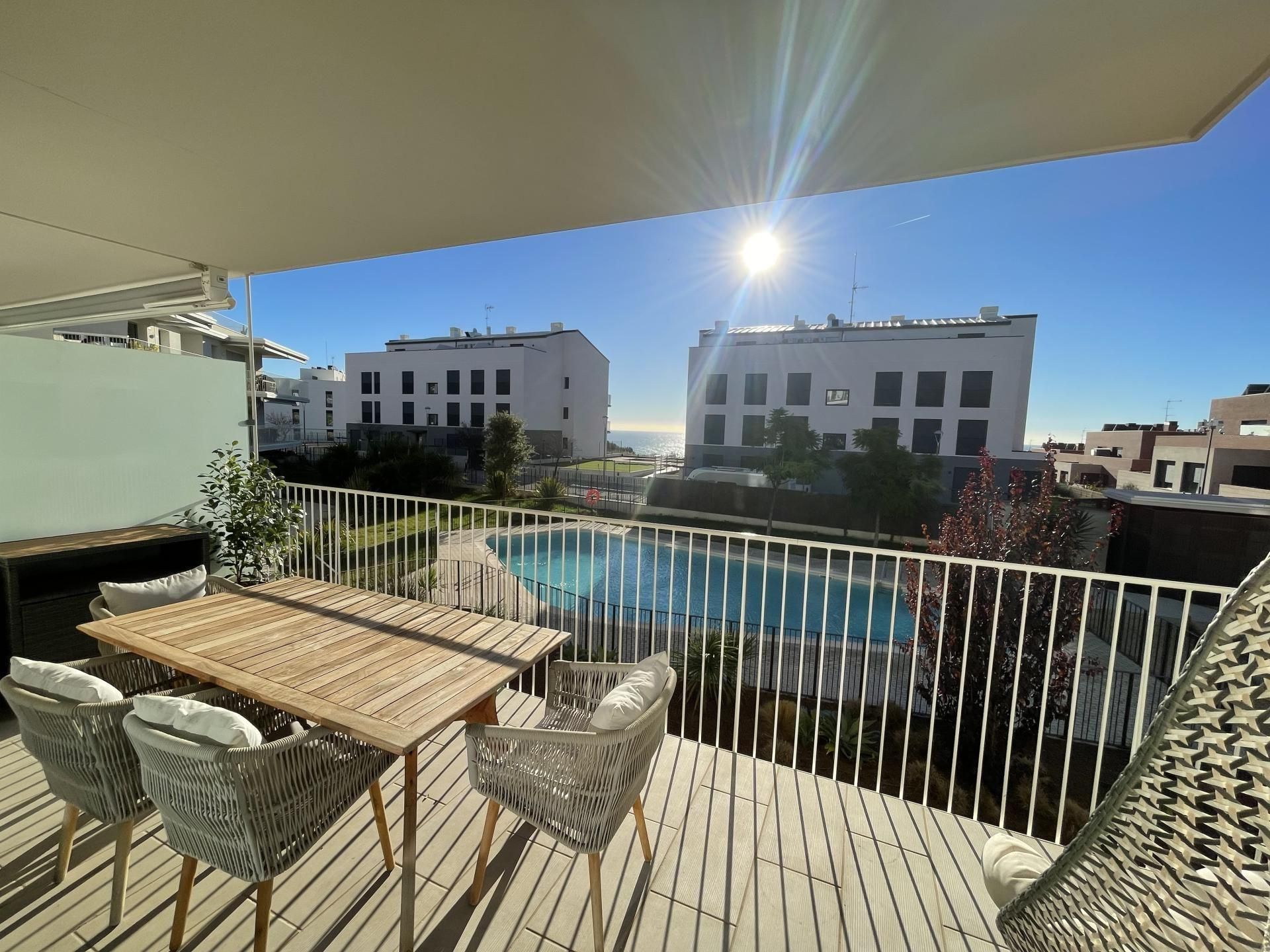 Flat for sale in Carrer Marta Mata, 27c, El Masnou Exterior view of Flat for sale in El Masnou with Air Conditioner, Terrace and Swimming Pool