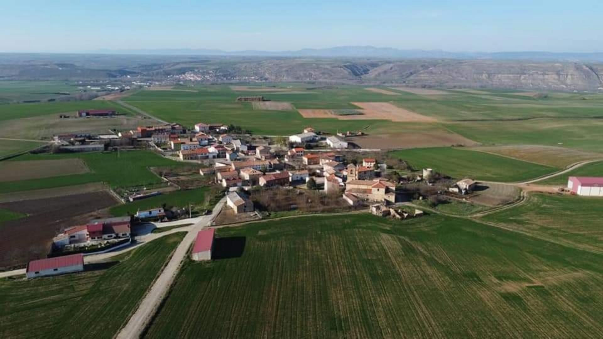 Vista exterior de Casa adosada en venda en Redecilla del Campo