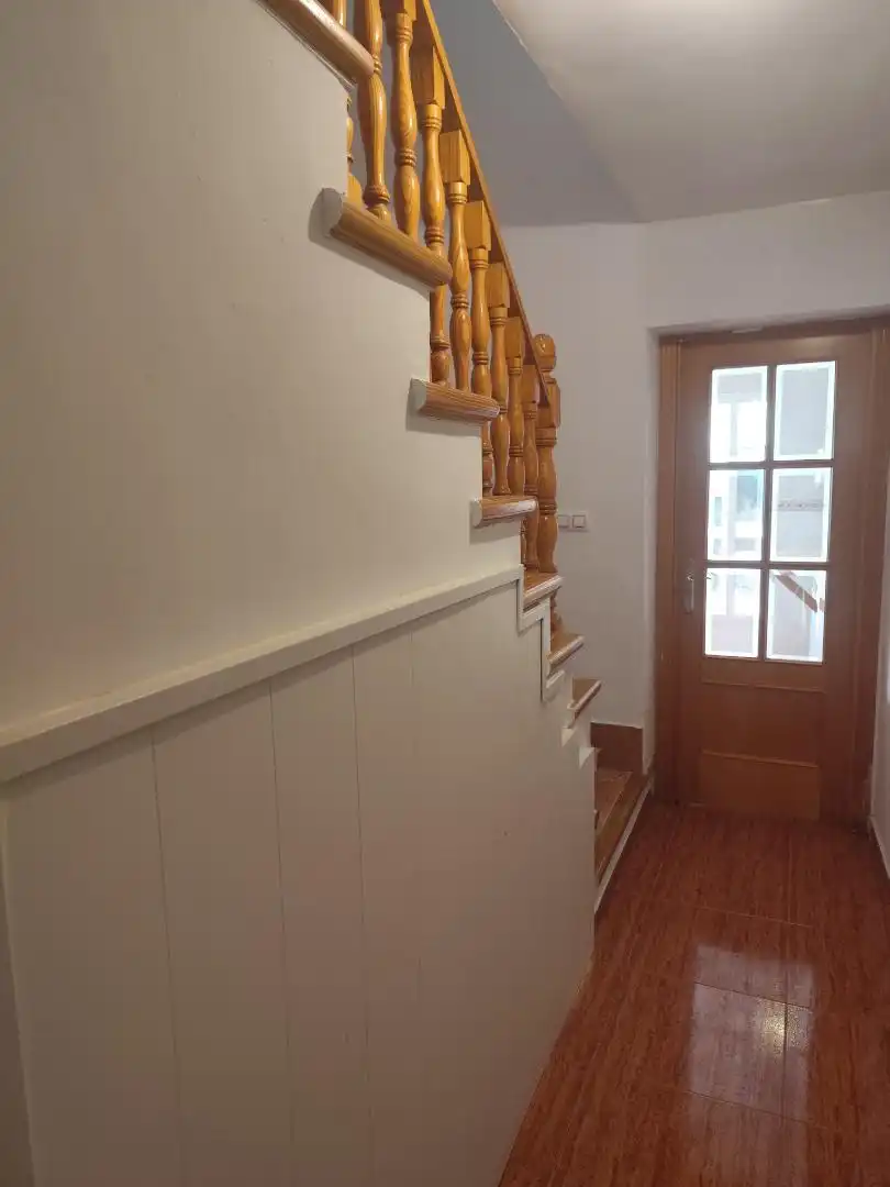 Casa adosada en venta en Campillo de Altobuey con Aire acondicionado, Calefacción y Amueblado