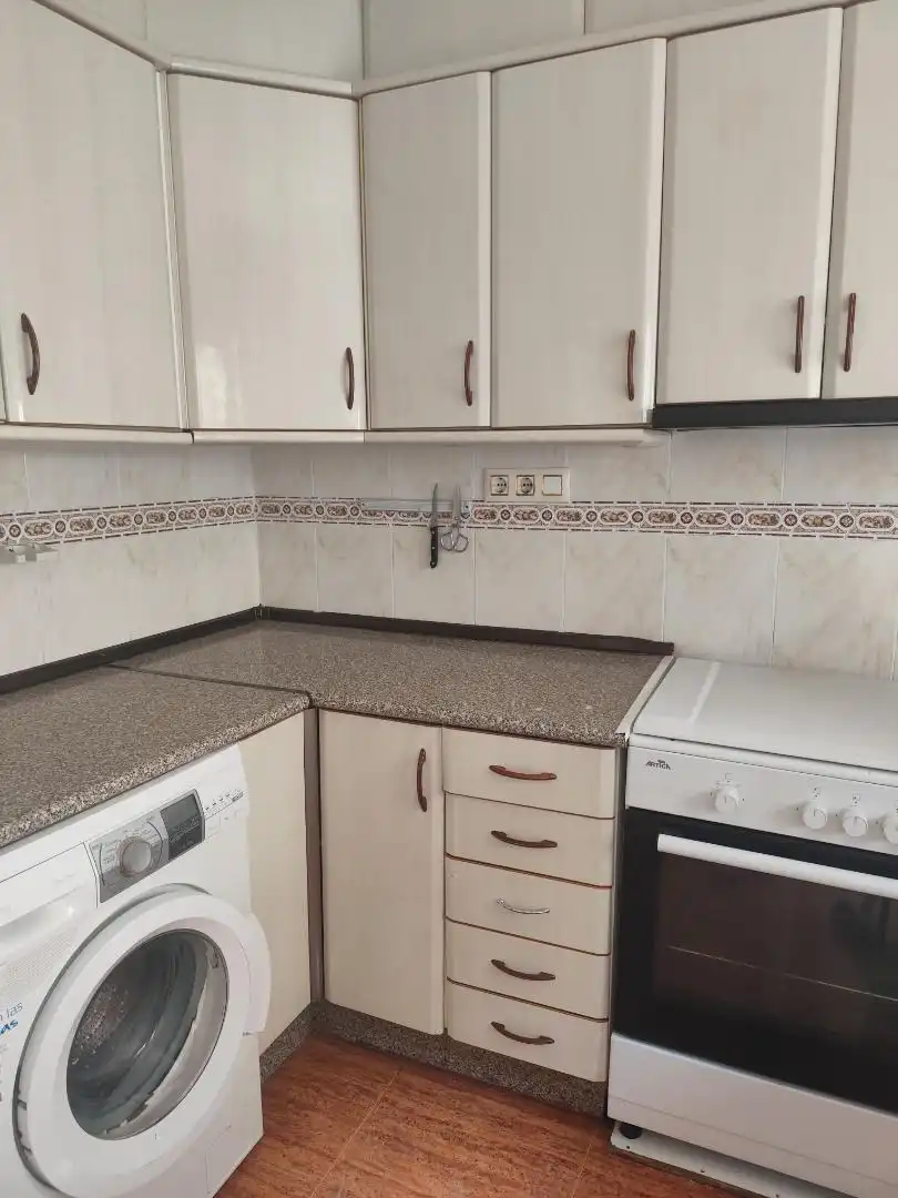 Cocina de Casa adosada en venta en Campillo de Altobuey con Aire acondicionado, Calefacción y Amueblado