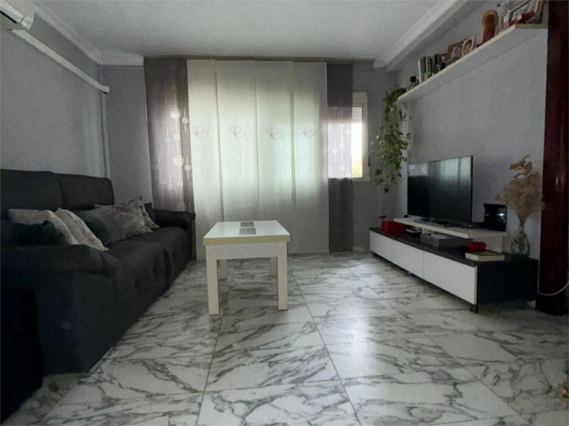 Pis en venda a Calle Sorolla, 25, Paseo Marítimo - San José - La Laguna Sala d'estar de Pis en venda en Cádiz Capital amb Aire condicionat i Calefacció