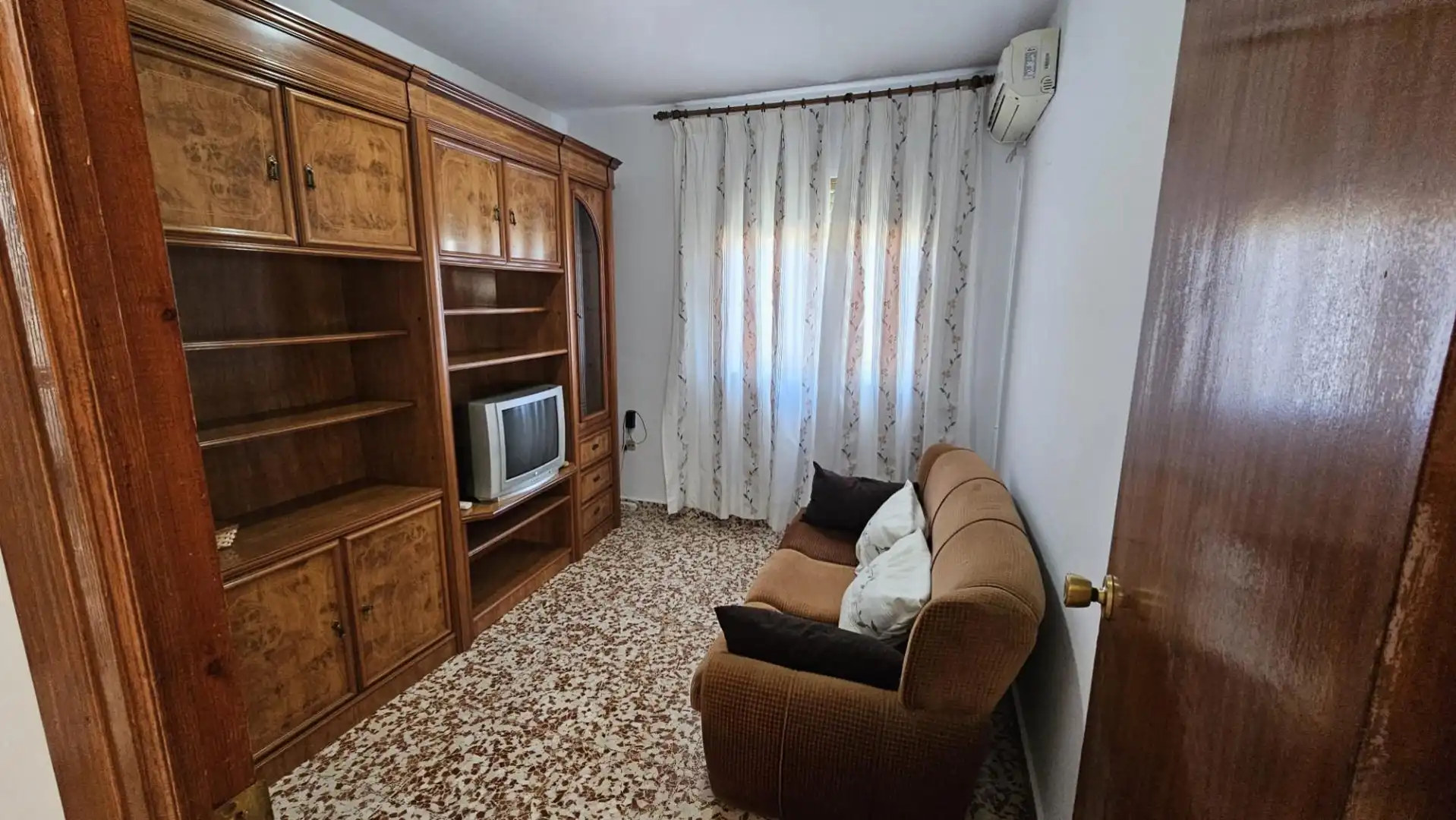 Sala de estar de Finca rústica en venta en Monturque con Aire acondicionado, Calefacción y Terraza