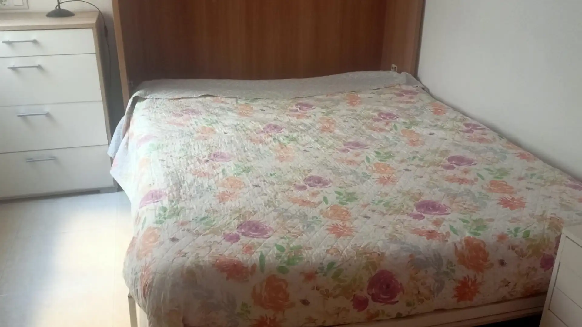 Room in Calle Orden Dórico, 535, Monte y Mar
