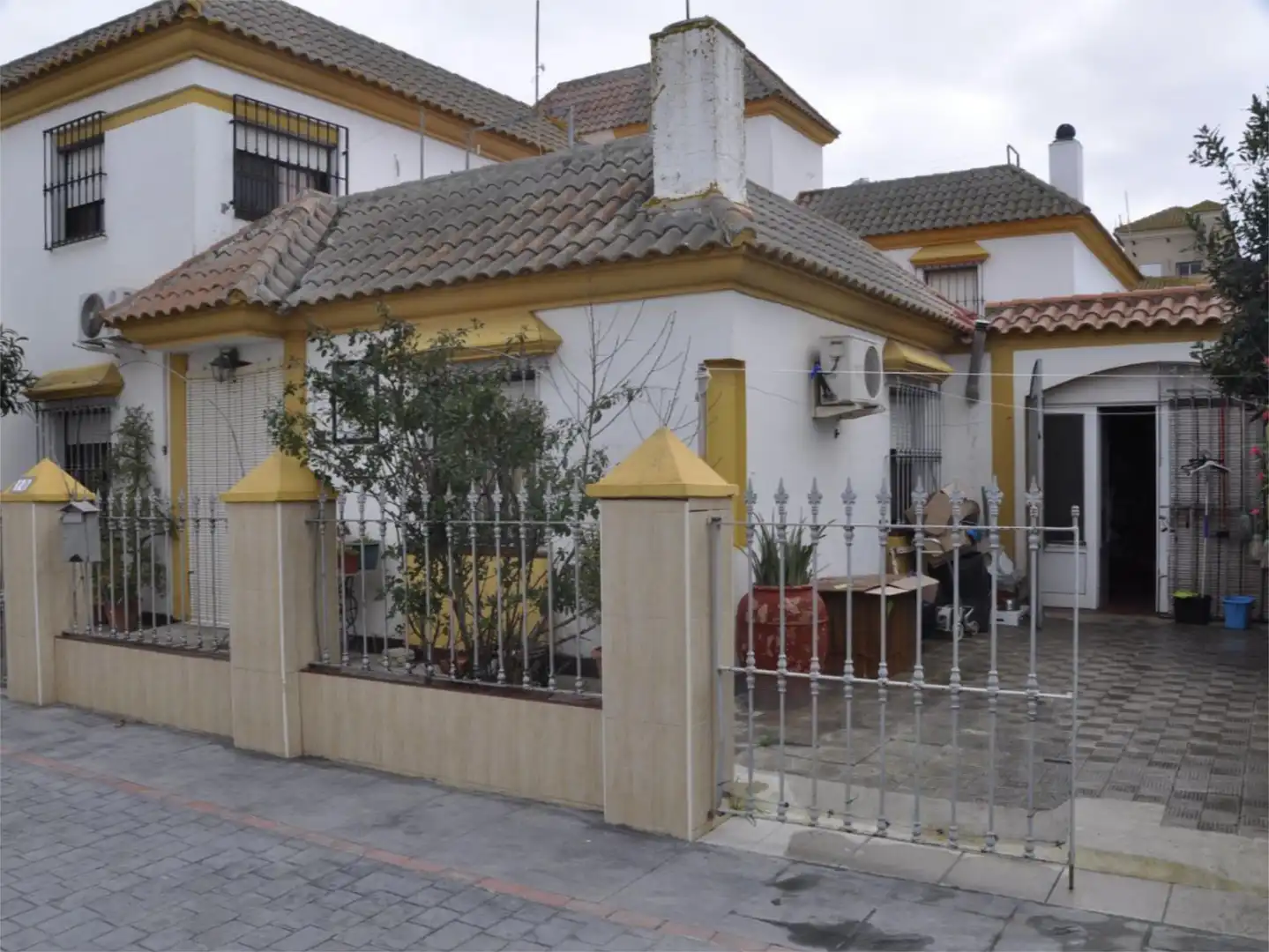Piso en venta en Calle Infanta Elena, 10, Isla Mayor Vista exterior de Piso en venta en Isla Mayor con Aire acondicionado, Calefacción y Jardín privado