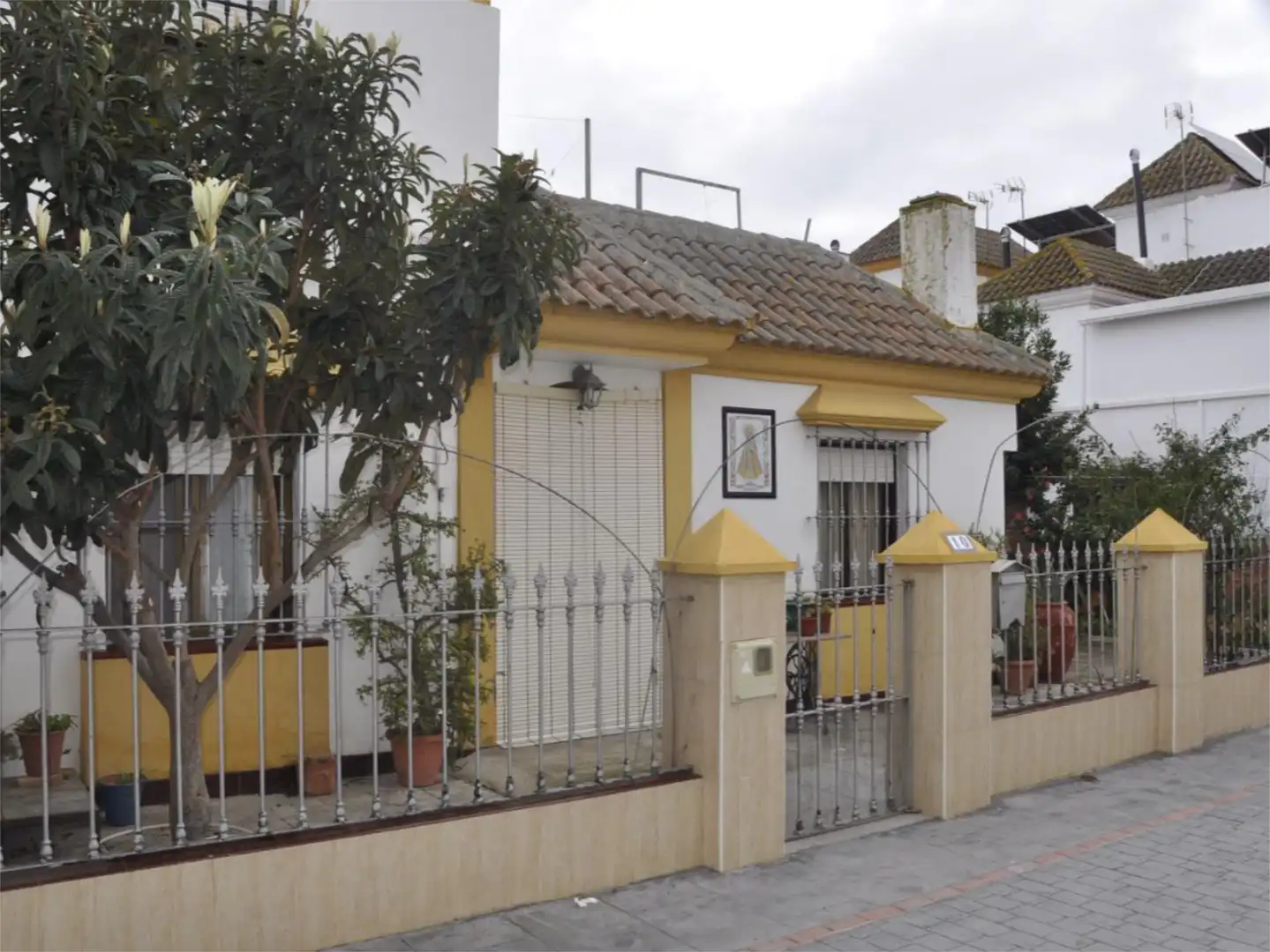 Piso en venta en Calle Infanta Elena, 10, Isla Mayor Vista exterior de Piso en venta en Isla Mayor con Aire acondicionado, Calefacción y Jardín privado
