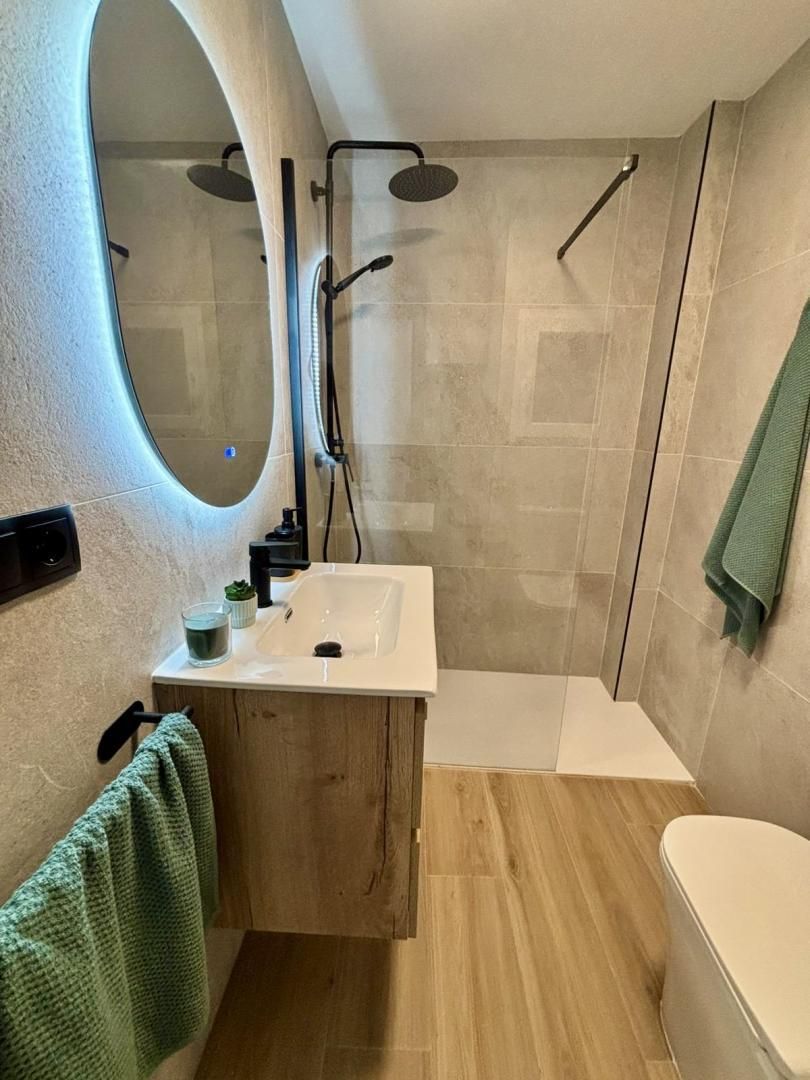 Pis de lloguer a Carrer de Sant Enric, 33, Centro Bany de Pis de lloguer en Almazora / Almassora amb Calefacció, Parquet i Moblat