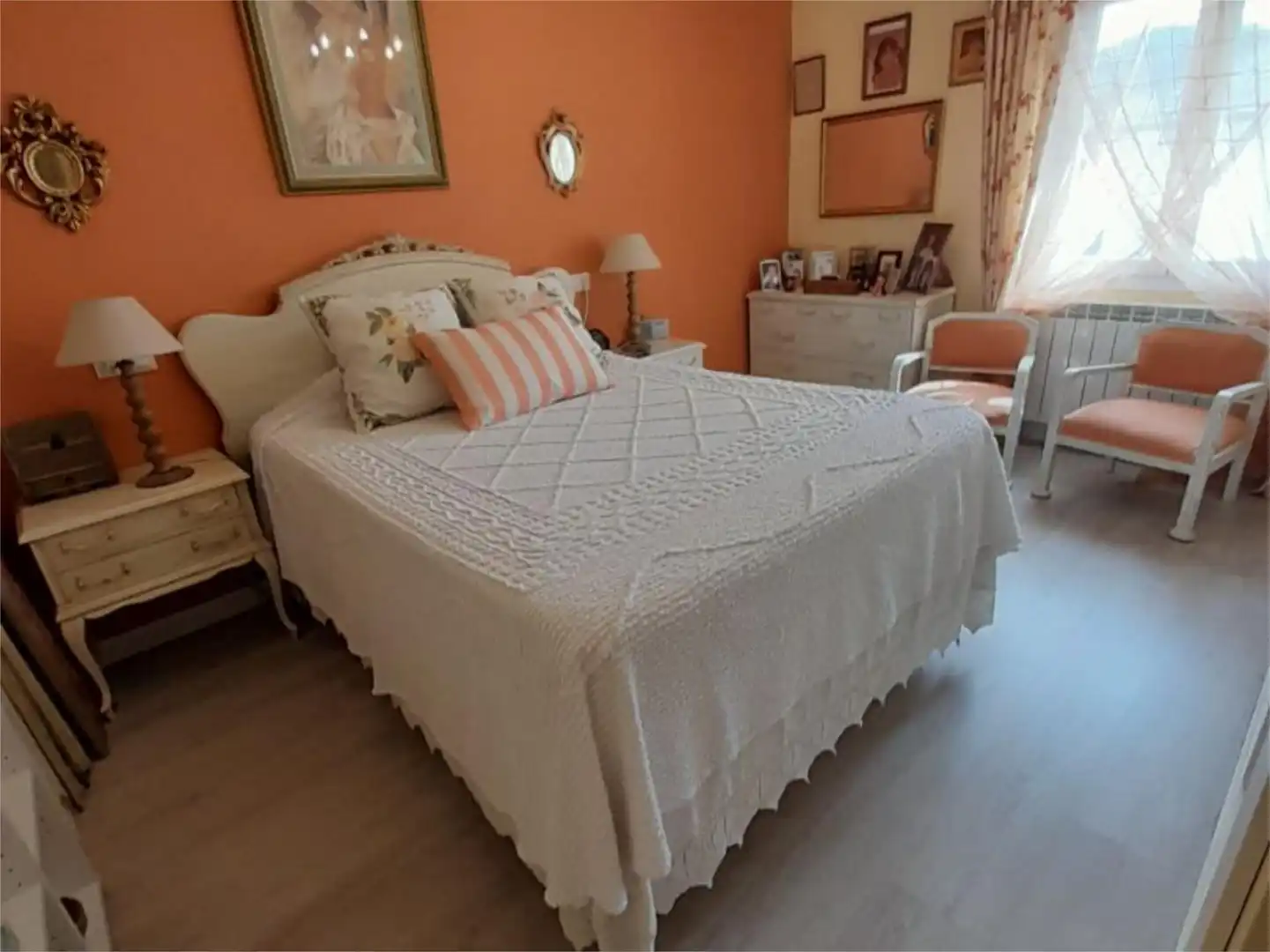 Piso en venta en Calle Primo Gila, 3, El Espinar pueblo Habitación de Piso en venta en El Espinar con Aire acondicionado, Calefacción y Jardín privado