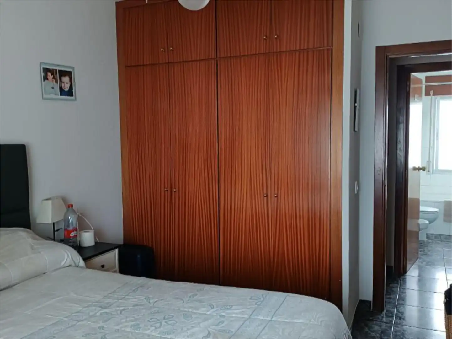 Piso en venta en Calle Primo Gila, 3, El Espinar pueblo Habitación de Piso en venta en El Espinar con Aire acondicionado, Calefacción y Jardín privado