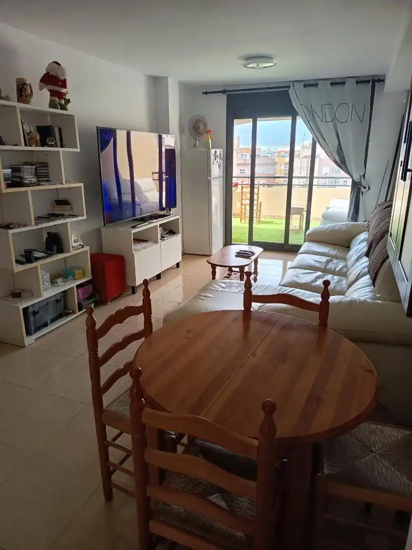 Pis en venda a Calle Los Olivos, 22, Roquetas Pueblo Sala d'estar de Pis en venda en Roquetas de Mar amb Terrassa i Balcó