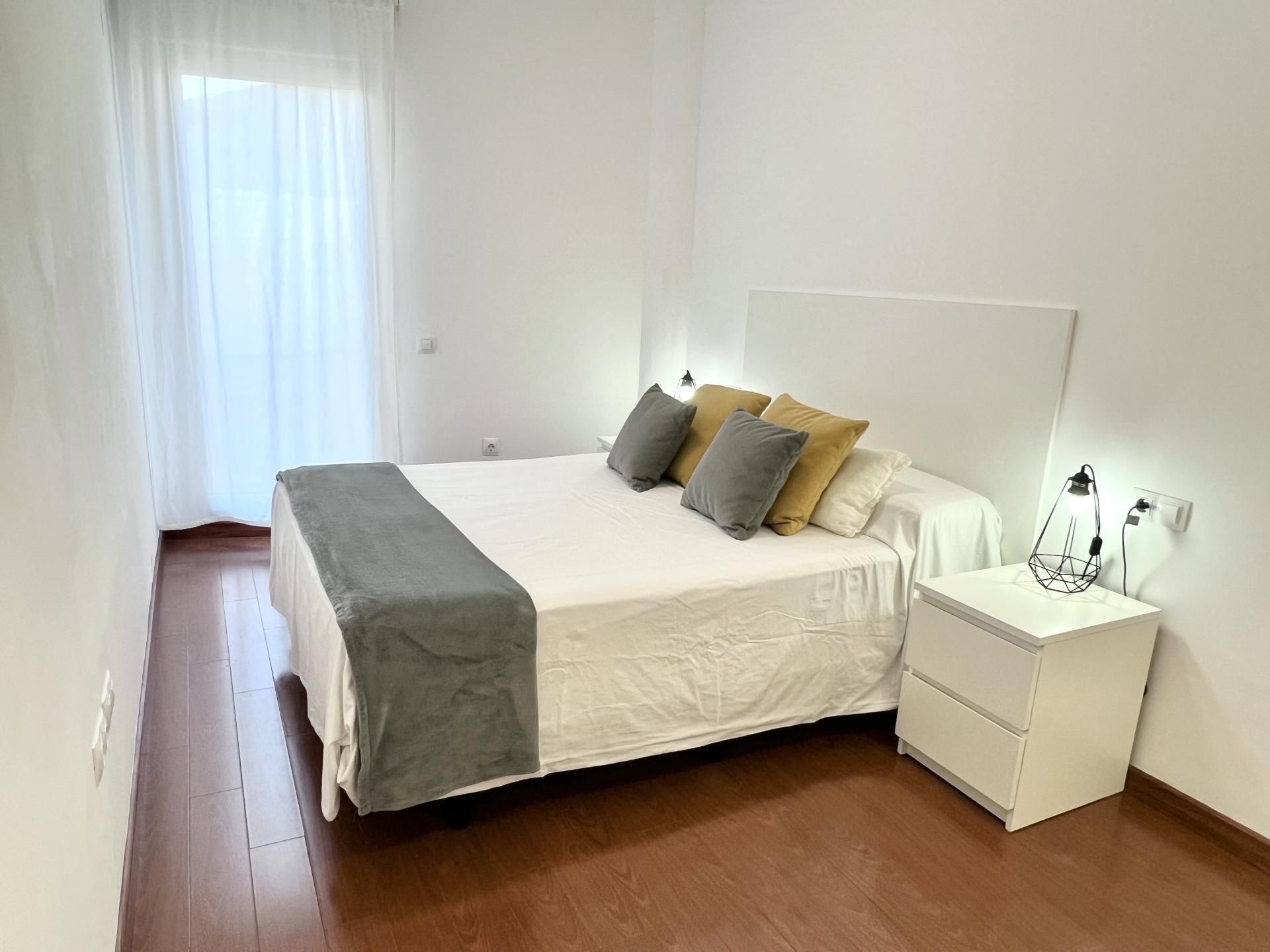 Dormitori de Pis de lloguer en Ontinyent amb Aire condicionat, Parquet i Moblat