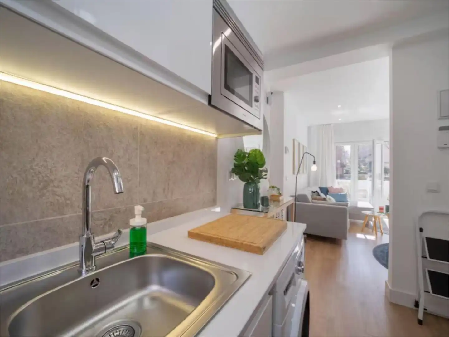 Piso en venta en Pinar del Rey Cocina de Piso en venta en Madrid con Aire acondicionado, Calefacción y Terraza