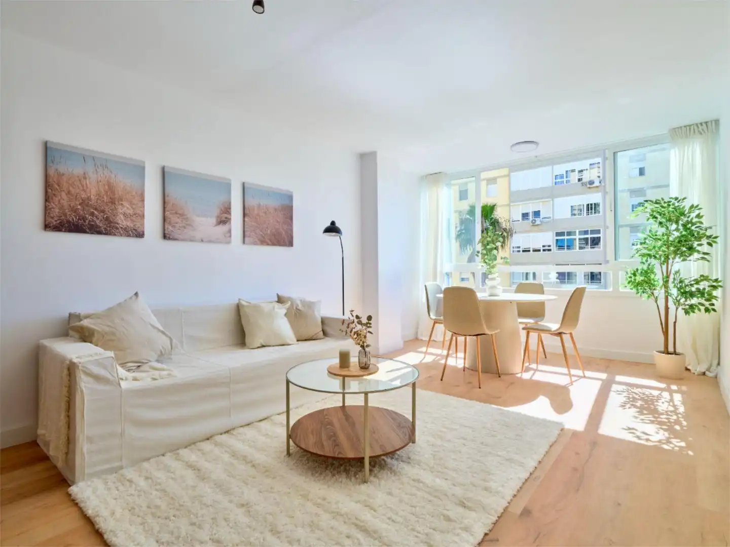 Living room of Flat for sale in San Fernando  with Parquet flooring, Storage room and Furnished