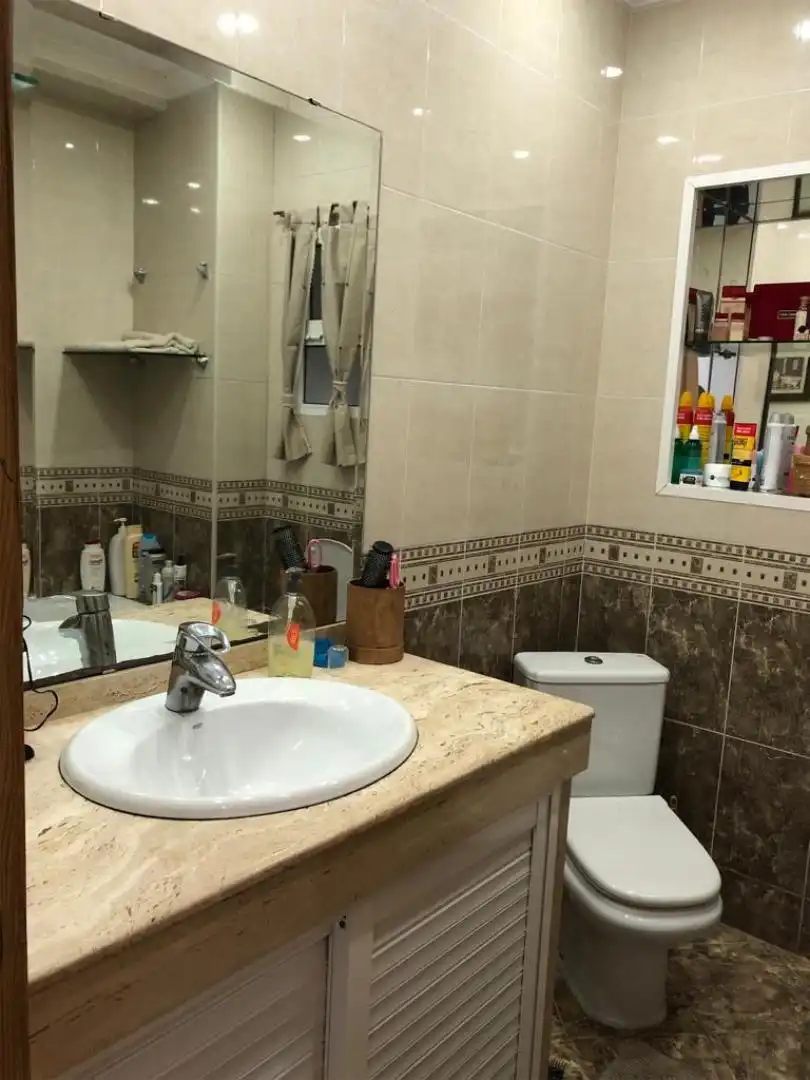Flat for sale in Calle Independencia, 5, Centro Bathroom of Flat for sale in Ceuta with Air Conditioner and Furnished