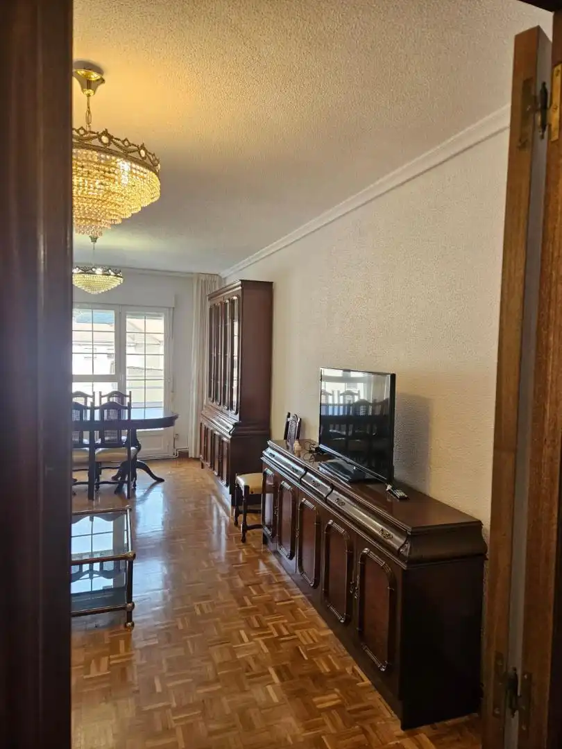 Flat for sale in Le-4514, 97, La Robla Dining room of Flat for sale in La Robla with Terrace and Balcony