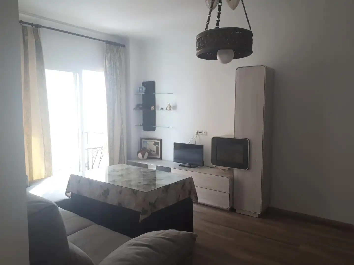 Room in Plaza Cardenal Mendoza, 6, El Palo Living room of Flat for share in Málaga with Heating, Terrace and Furnished