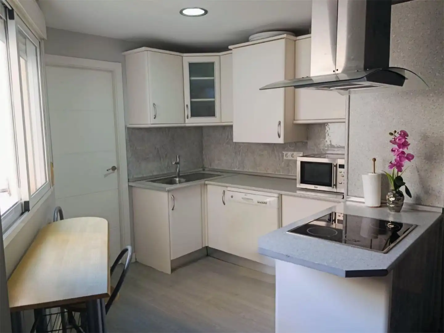 Kitchen of Flat for sale in San Vicente del Raspeig / Sant Vicent del Raspeig  with Air Conditioner