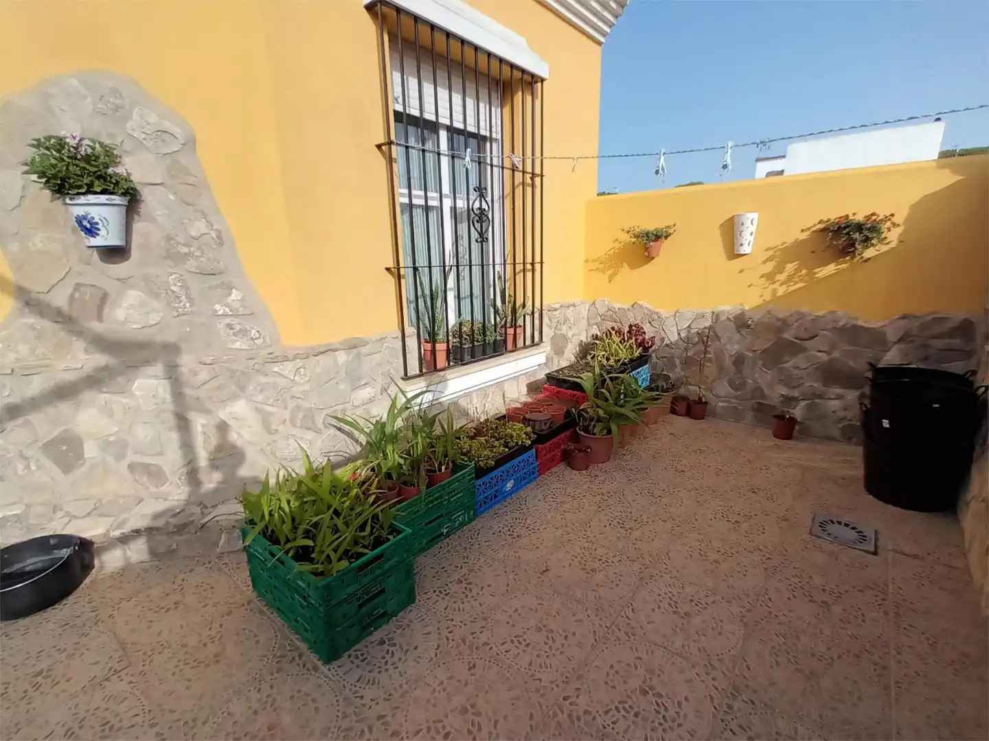 Casa adosada en venta en Calle el Montero, 1, Medina Sidonia Jardín de Casa adosada en venta en Medina Sidonia con Aire acondicionado y Terraza