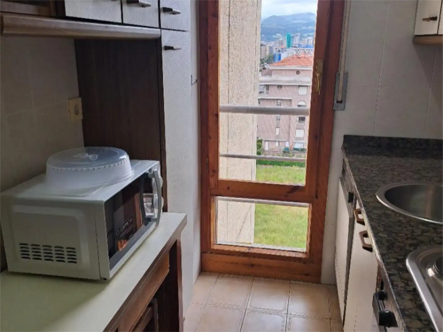 Piso en venta en Avenida Enrique Mowinkel, 41, Zona Playa Terraza de Piso en venta en Laredo con Terraza