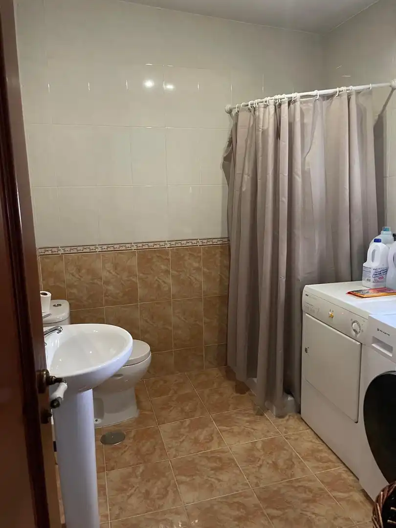 Baño de Casa adosada en venta en Lucena con Aire acondicionado, Calefacción y Parquet
