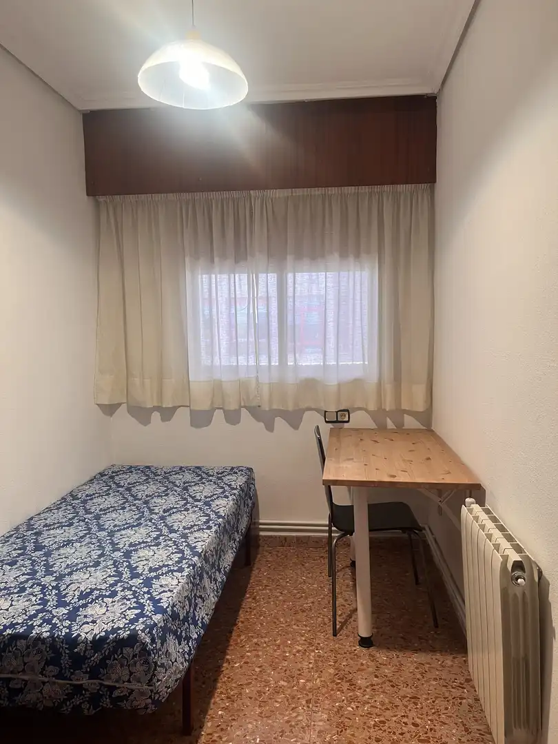 Zimmer in Calle Doctor Alonso de Espejo, 2, Vistalegre Zimmer in Calle Doctor Alonso de Espejo, 2, Vistalegre