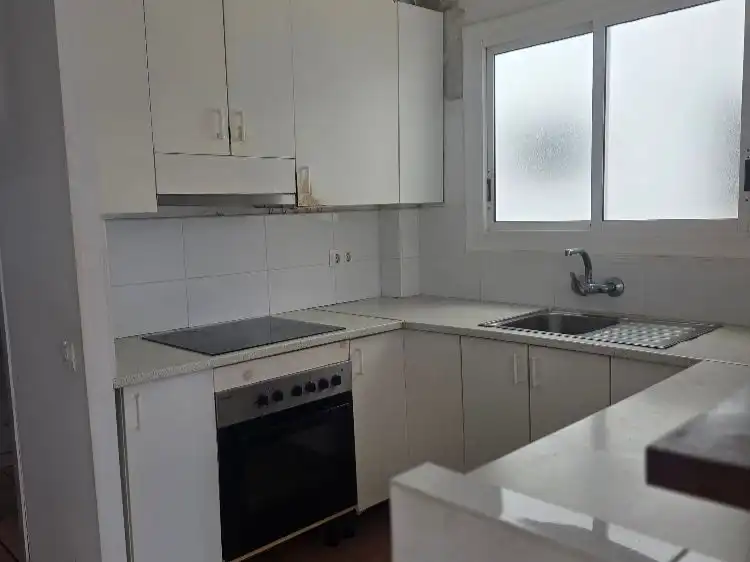 Wohnung zum Verkauf in Passeig de la Marina, 292, Baixador Küche von Wohnung zum Verkauf in Castelldefels mit Balkon