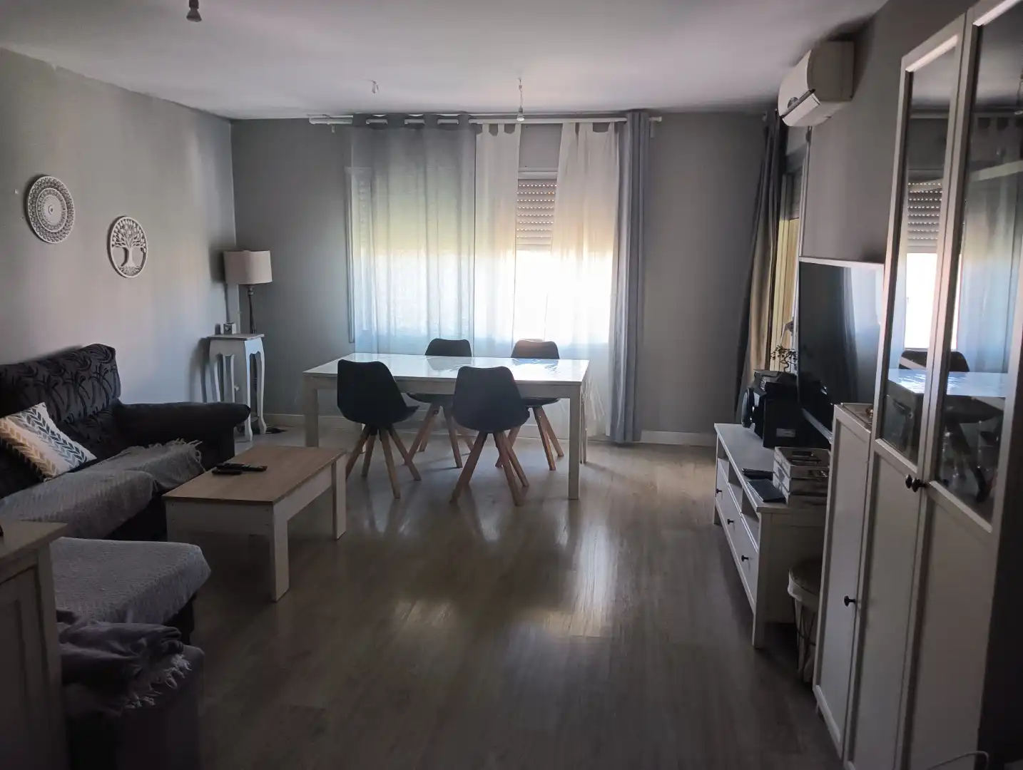 Flat for sale in Avinguda del Fornàs, 5, Valls Living room of Flat for sale in Valls with Air Conditioner, Parquet flooring and Furnished