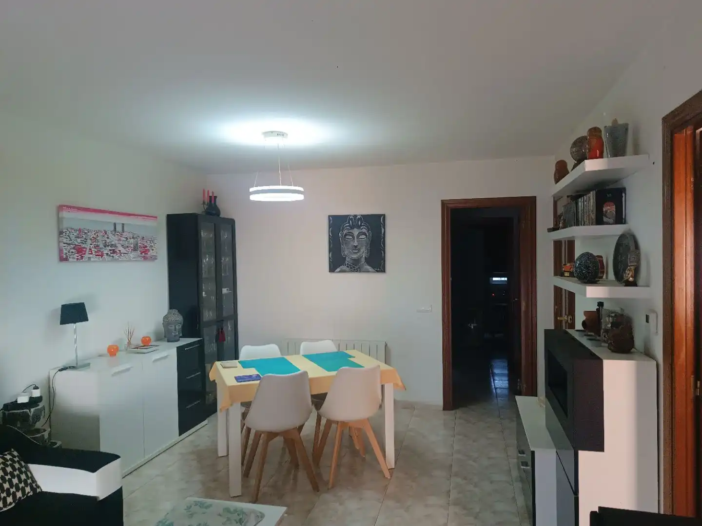 Casa adosada en venta en Carrer Calaf, 21, Roda de Berà Comedor de Casa adosada en venta en Roda de Berà con Balcón