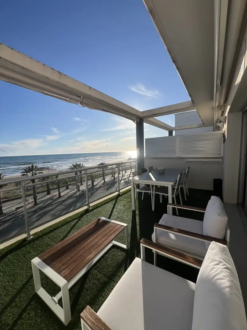 Flat for sale in Carrer de L'alguer, 16a, Les Salines - Pla de Sant Pere Terrace of Flat for sale in Cubelles with Air Conditioner, Terrace and Swimming Pool