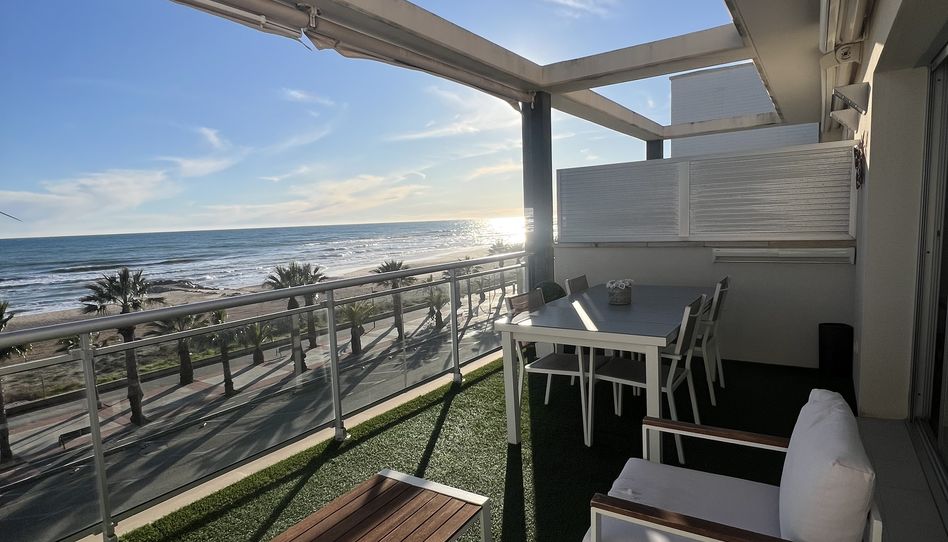 Photo 1 of Flat for sale in Carrer de L'alguer, 16a, Les Salines - Pla de Sant Pere, Cubelles