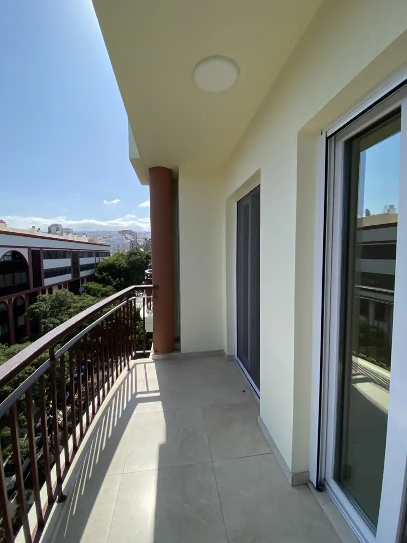 Attic for rent in Calle Viera y Clavijo, 35, Duggi - Rambla - Los Hoteles Balcony of Attic for rent in Santa Cruz de Tenerife with Terrace, Furnished and Balcony