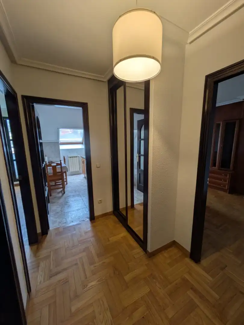 Flat for rent in Calle Marqués de Bolarque, 9, La Felguera