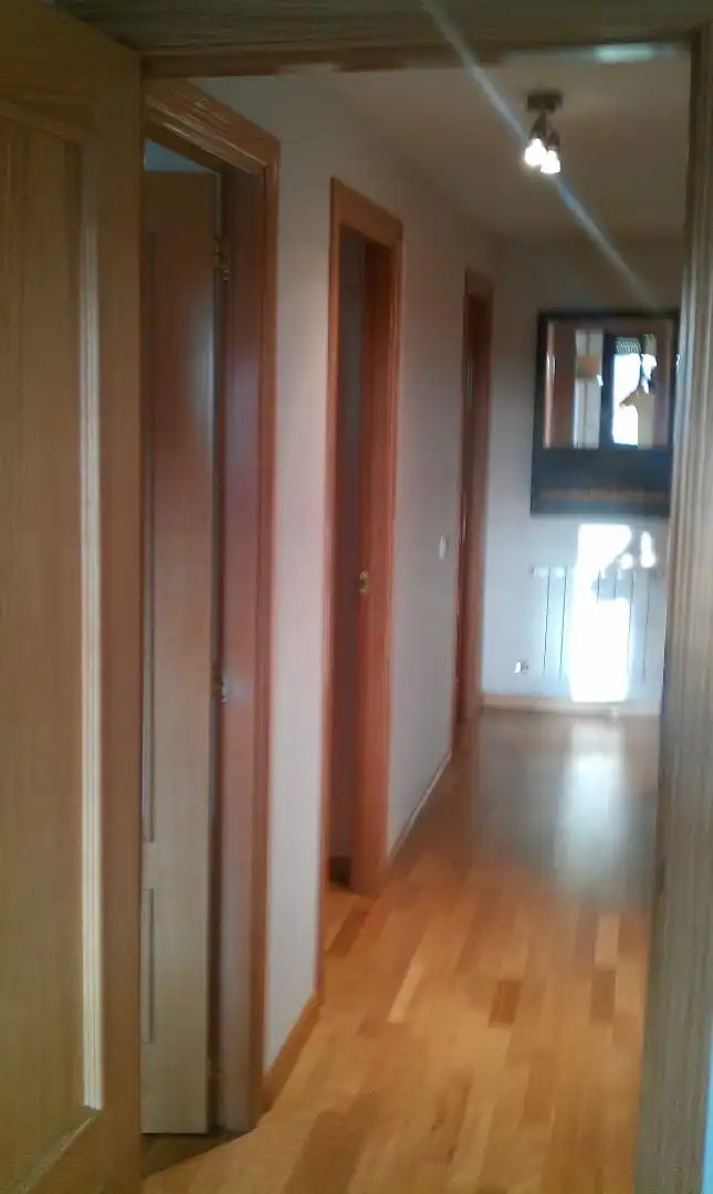 Piso en venta en Torrecaballeros con Calefacción, Parquet y Terraza