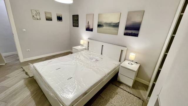 Piso en Venta en Calle Padre Claret, 4 en Circular