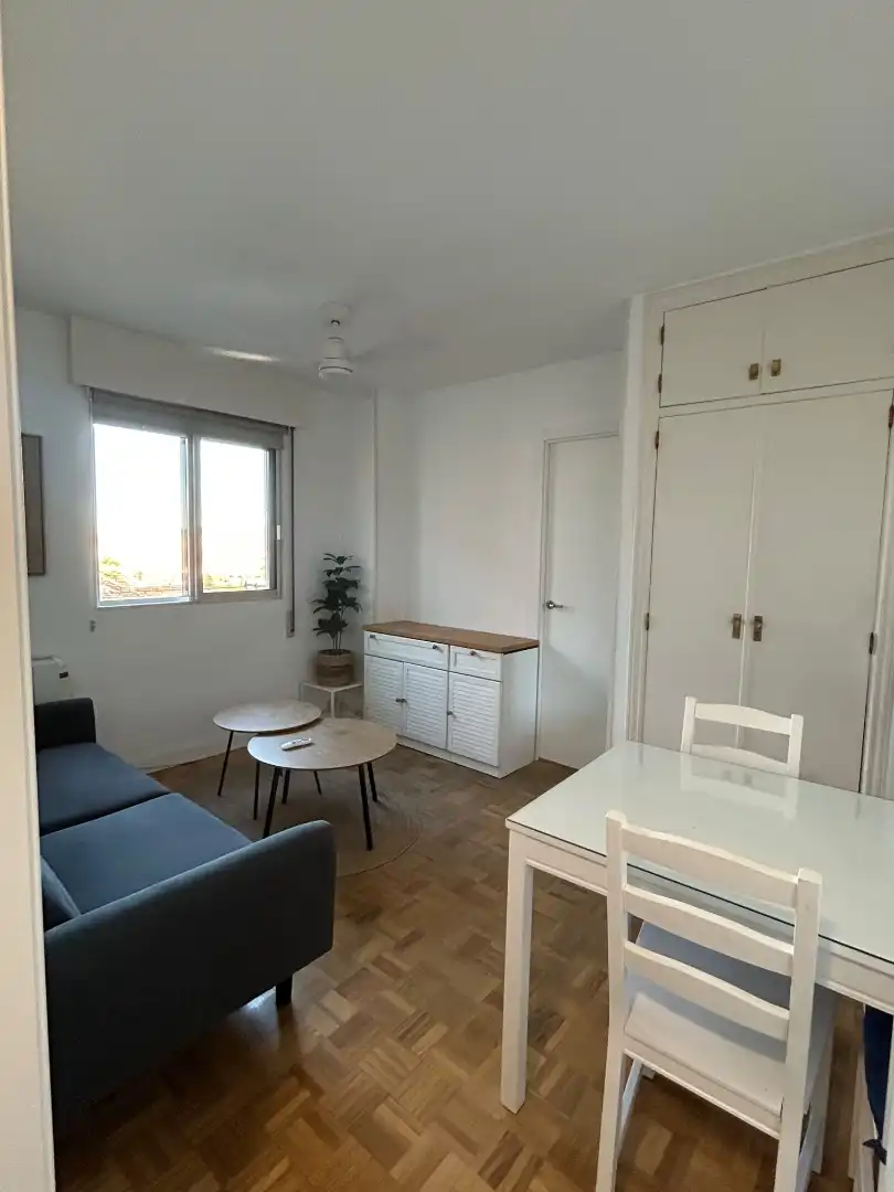 Wohnung zur Miete in Paseo Arco de Ladrillo, 17, Campo Grande Schlafzimmer von Wohnung zur Miete in Valladolid mit Parkett, Möbliert und Waschmaschine