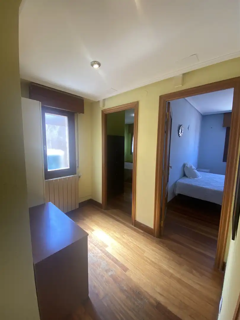 Piso de alquiler en Calle Juan García Gato, 1, Haro Habitación de Piso de alquiler en Haro con Calefacción, Parquet y Amueblado