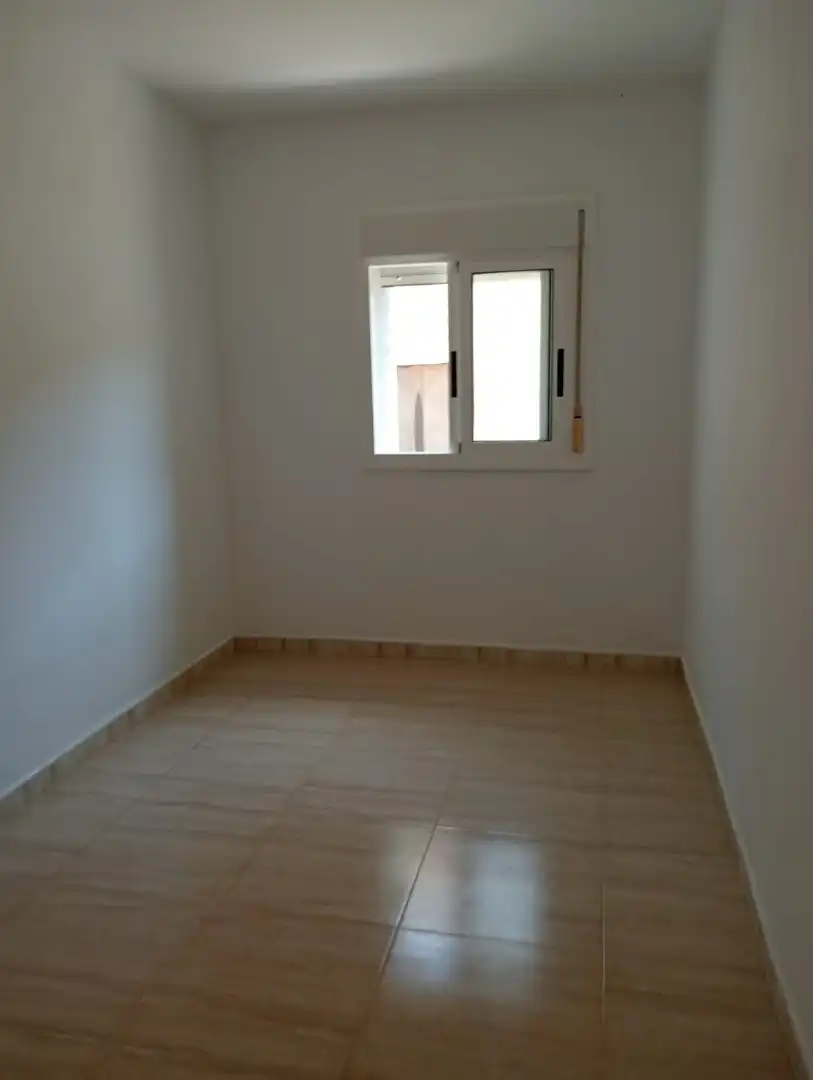Einfamilien-Reihenhaus zum Verkauf in Carrer Major, 40b, Roquetes Schlafzimmer von Einfamilien-Reihenhaus zum Verkauf in Roquetes mit Terrasse und Balkon