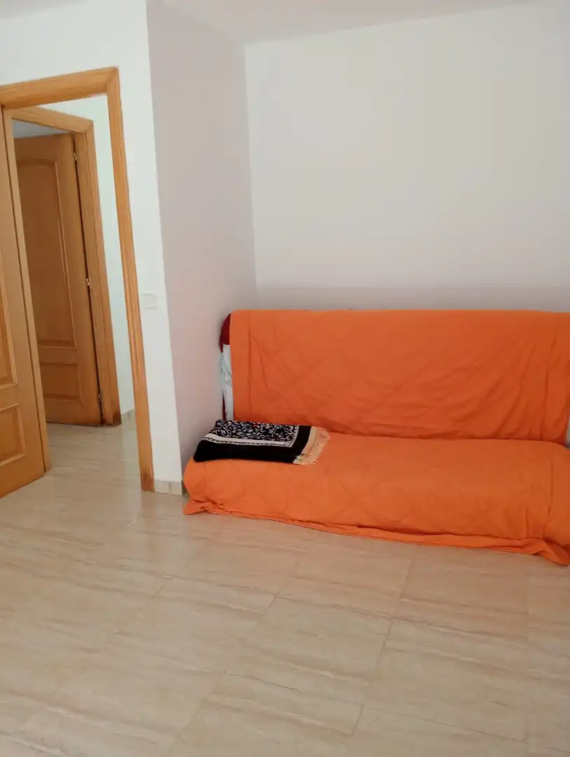 Einfamilien-Reihenhaus zum Verkauf in Carrer Major, 40b, Roquetes Schlafzimmer von Einfamilien-Reihenhaus zum Verkauf in Roquetes mit Terrasse und Balkon