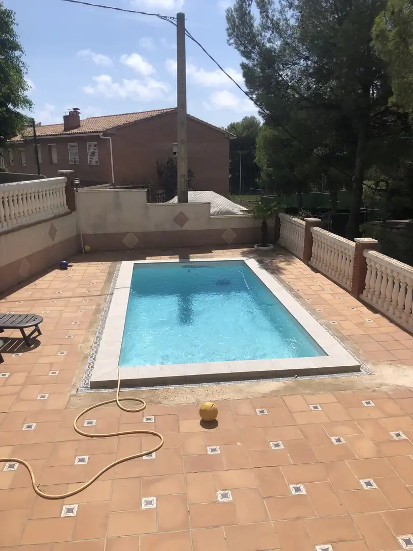 Houses for rent in Urbanització Garraf Dos, 33, Les Botigues de Sitges Swimming pool of Houses for rent in Sitges with Air Conditioner, Terrace and Swimming Pool