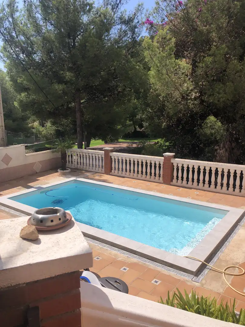 Houses for rent in Urbanització Garraf Dos, 33, Les Botigues de Sitges Swimming pool of Houses for rent in Sitges with Air Conditioner, Terrace and Swimming Pool