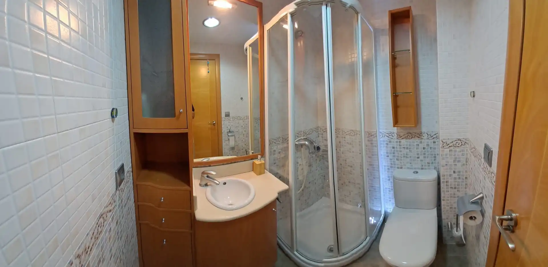 Baño de Piso de alquiler en Zaragoza con Calefacción, Jardín privado y Amueblado