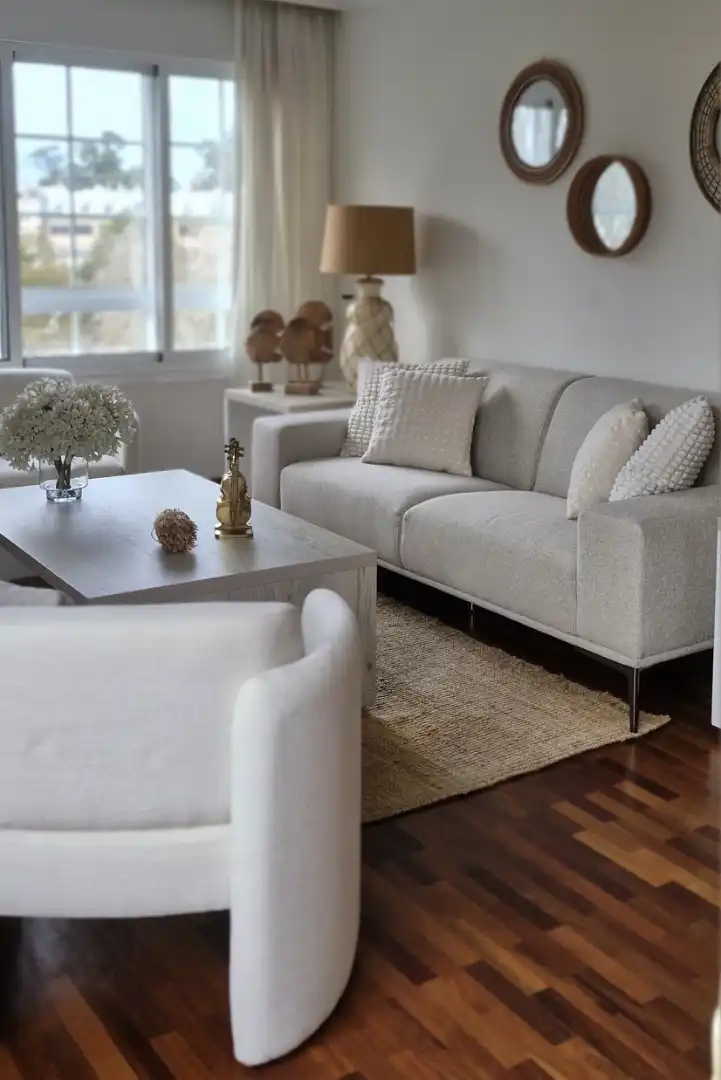 Flat for rent in Plaza Exilio, 1, Liáns Living room of Flat for rent in Oleiros with Heating, Parquet flooring and Storage room