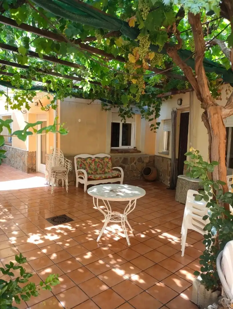 Casa o chalet de alquiler en Carretera Cervera, 43, El Pilar - La Estación Terraza de Casa o chalet de alquiler en Talavera de la Reina con Calefacción, Jardín privado y Terraza