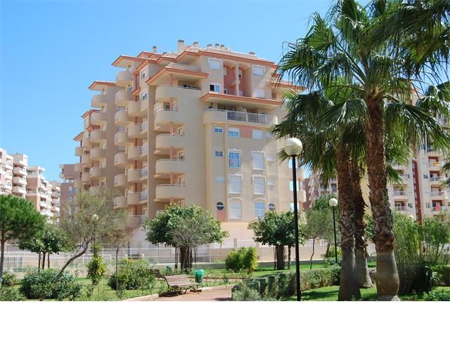 Exterior view of Apartment for sale in La Manga del Mar Menor  with Air Conditioner, Terrace and Swimming Pool